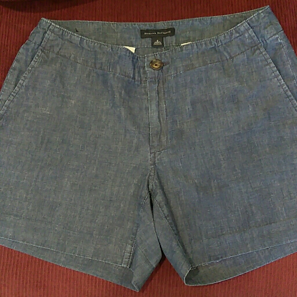 Banana Republic short